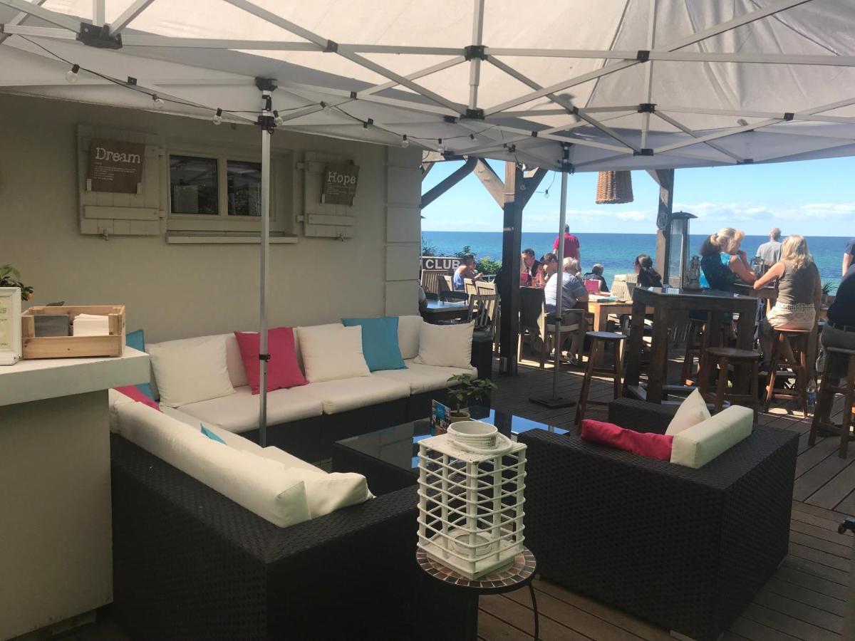 Börgerende-Rethwisch Sunny Suite 14 - Elegantes Hotelapartment Mit Grossartigem Pool-Wellnessbereich Direkt Am Meer In Ruhiger Lage - Perfekt Fuer Mensch Und Tier מראה חיצוני תמונה