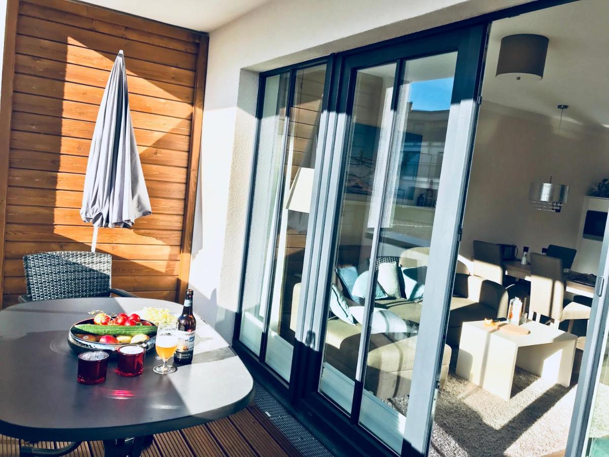 Börgerende-Rethwisch Sunny Suite 14 - Elegantes Hotelapartment Mit Grossartigem Pool-Wellnessbereich Direkt Am Meer In Ruhiger Lage - Perfekt Fuer Mensch Und Tier מראה חיצוני תמונה