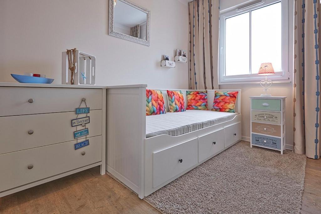 Börgerende-Rethwisch Sunny Suite 14 - Elegantes Hotelapartment Mit Grossartigem Pool-Wellnessbereich Direkt Am Meer In Ruhiger Lage - Perfekt Fuer Mensch Und Tier מראה חיצוני תמונה